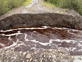 Дождевой паводок закрыл дорогу в Эвено-Бытантайском улусе